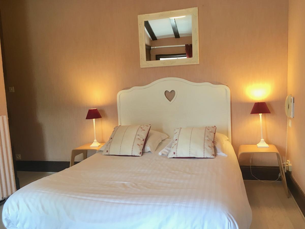 Hotel Logis Domaine Du Prieure Tonnay-Boutonne Exterior foto