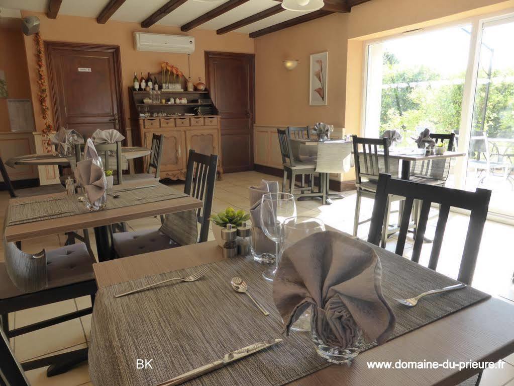 Hotel Logis Domaine Du Prieure Tonnay-Boutonne Exterior foto
